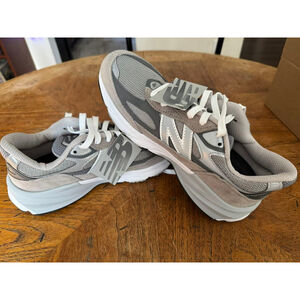 NIB Men's New Balance 990GL6 Sneakers Size 7 Grey White